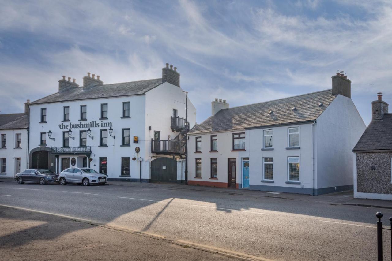 The Innkeeper'S Lodge Bushmills Exterior photo